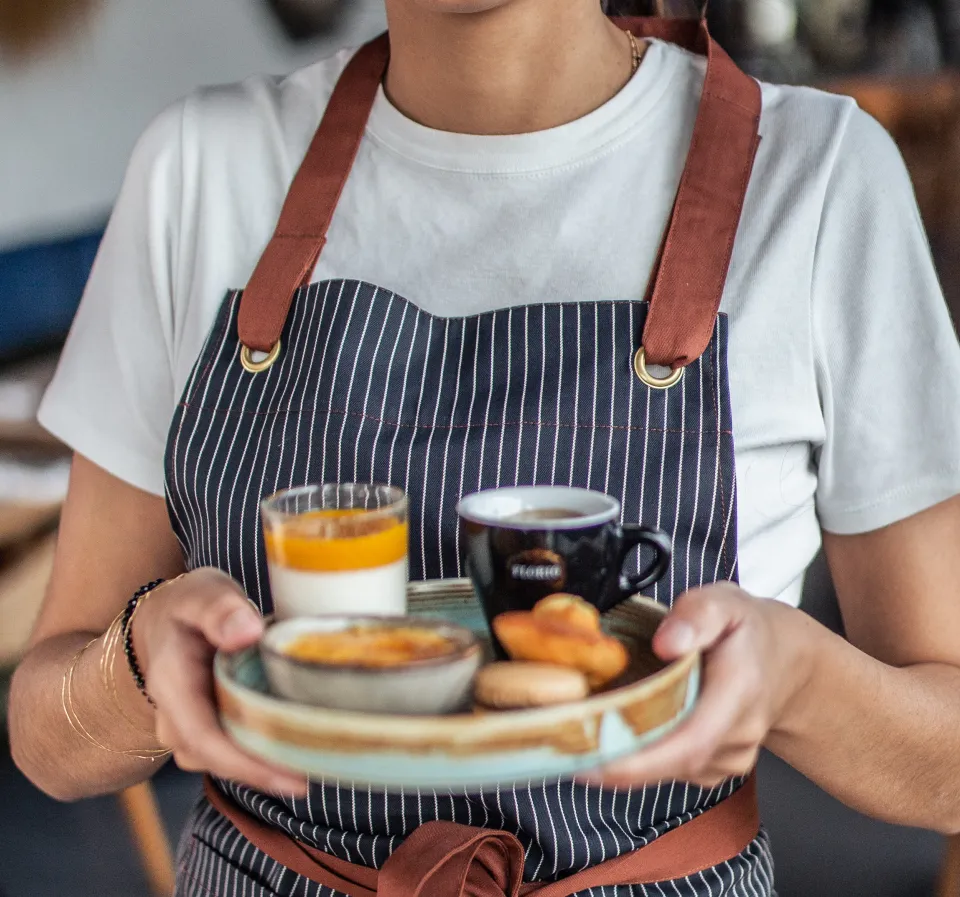 Tablier de bar café restaurant rayé en location netexial collection bistrot